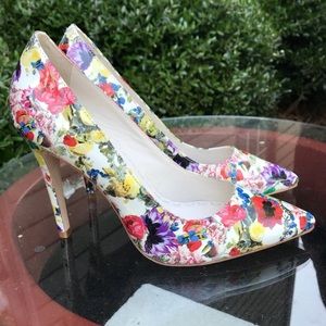 Alice & Olivia Multicolored Floral Pumps (Devon)